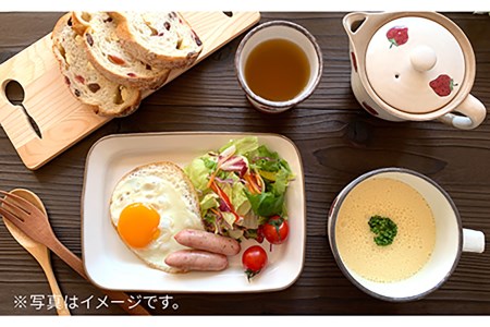 【波佐見焼】いちご ポット ティーポット  食器 皿 【ROXY・HASAMI】 [SB138]  波佐見焼