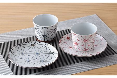 【陶器市特集】【波佐見焼】Sweet麻シリーズ マルチカップ・ソーサー （黒・赤） 4点セット 小鉢 小皿 ケーキ皿 食器 皿 【まるしん】 [WD31]  波佐見焼