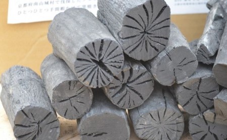 【アウトドアに最適！】京都府産　南山城村こだわりの炭（クヌギ・樫）約3kg 雑貨 日用品 キャンプ 木炭 
