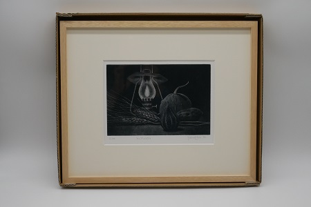銅版画　～ランプの灯り～　（額縁入り）【146】
