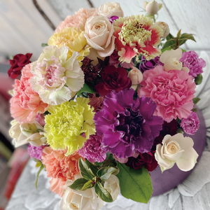 SL0307　【母の日2026】「らぶらぶMOTHER'S アレンジ」 ちょっと豪華な母の日に