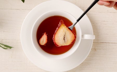 浮かべるイチゴ紅茶 2箱セット ( 紅茶 約1.5g 苺スライス 約3g ) 合計8セット