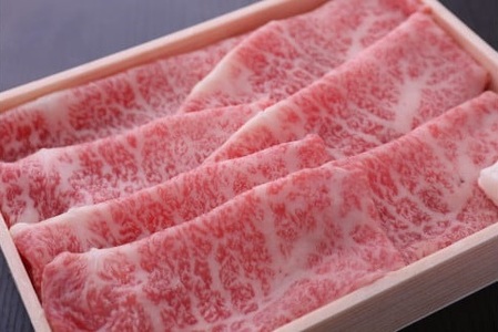 【冷蔵でお届け可】近江牛すき焼き・しゃぶしゃぶ用特選ロース肉スライス500g 日本三大和牛 近江牛 国産牛 霜降り 産地直送  ブランド和牛 AJ-0012