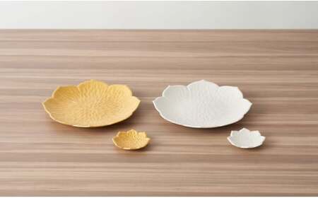 有田焼 flower plate 桔梗/金銀彩（銘々皿・豆皿 計4ヶセット）深海三龍堂 和食器 食器 うつわ 器 おしゃれ プレート4枚セット プレート お皿 プレート 取り皿 ケーキ皿 パン皿 金 銀 白 ハレの器 豆皿 小皿 30000円 3万円 A30-700