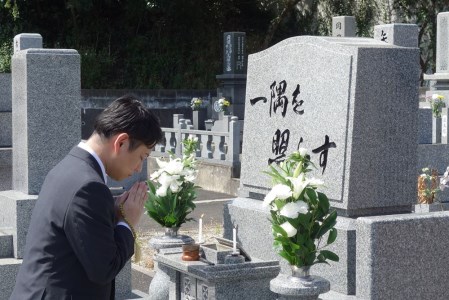 お墓参り代行タクシー(別府市内限定、仏花・写真入り報告書付き）_B011-001