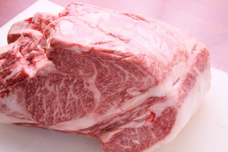 博多和牛 A4以上 しゃぶしゃぶ すき焼き用 厳選 肩ロース 肩バラ肉 モモ肉 500g×2p 計1kg【化粧箱】 [MEAT PLUS 福岡県 筑紫野市 21761005]