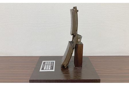 井原鉄道「鉄道車両制輪子」(使用済み、使用証明書・特製台付)