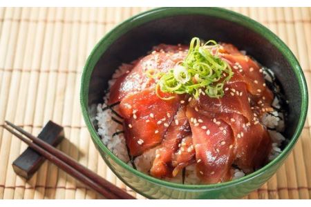  本まぐろ中トロ・ビンチョウまぐろ４種味の漬け丼食べ比べセット　KI-54
