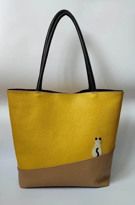 「鞄工房　香」レザーショルダーバッグ 猫