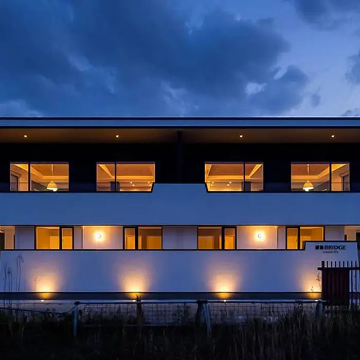 BRIDGE coastal villa 平日ペア宿泊券