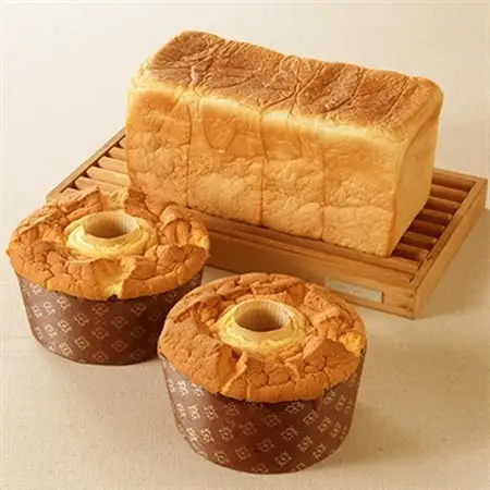 長沼産米粉使用 米粉のシフォン2個・米粉食パン(2斤)1本セット_ パン  ぱん  菓子・スイーツ ケーキ  _【配送不可地域：離島】【1293776】