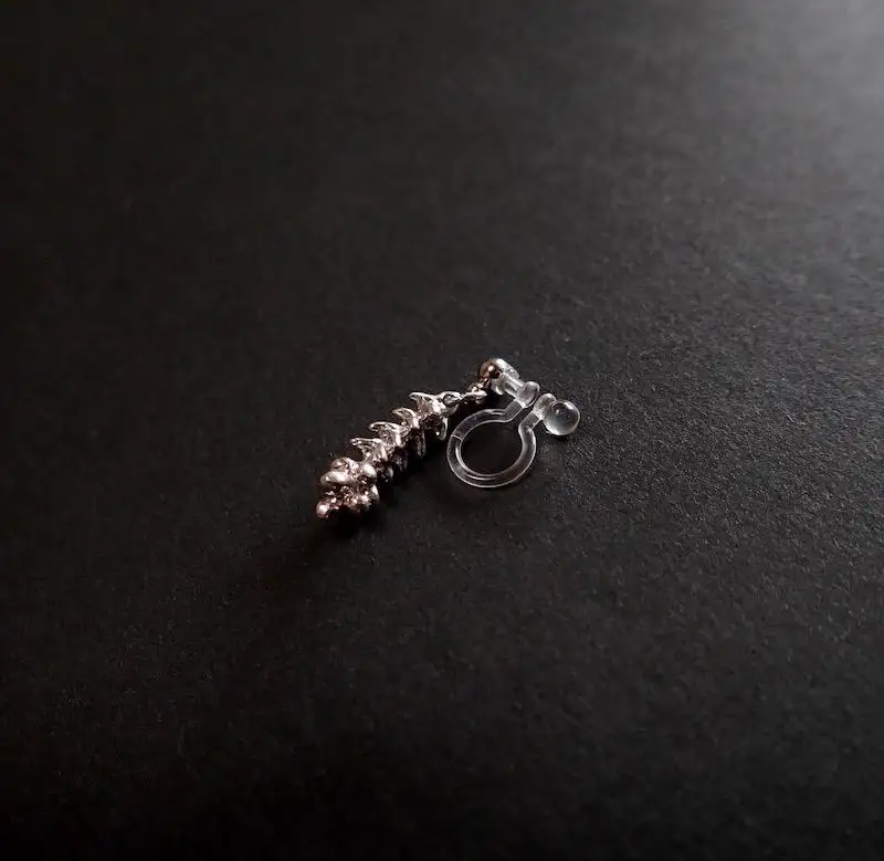 Ceder leaf （イヤリング／ノンホールピアス）【受注制作】｜イヤリング
