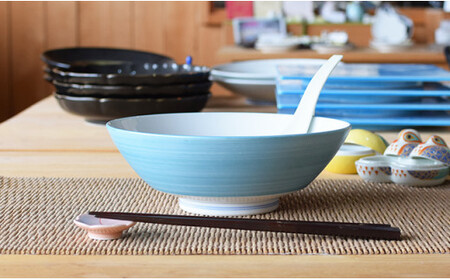 翡翠 (ひすい) AritaBOWL サラダボウル シチュー・カレー皿 エスニック料理も映える手塗りの水色 有田焼【幸楽窯】和食器 盛り鉢 食器 器 うつわ どんぶり ラーメン そうめん 麺 丼 18000円 A18-181