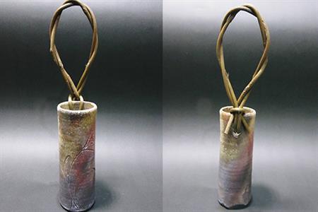 唐津焼 備前唐津 掛け花入(登り草) 一輪挿し 花瓶 花器 フラワーベース 壁掛け ギフト