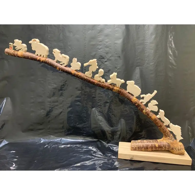 縁起物 十二干支の透かし刻り 飾り 手作り 木工品／道の駅 かつらぎ