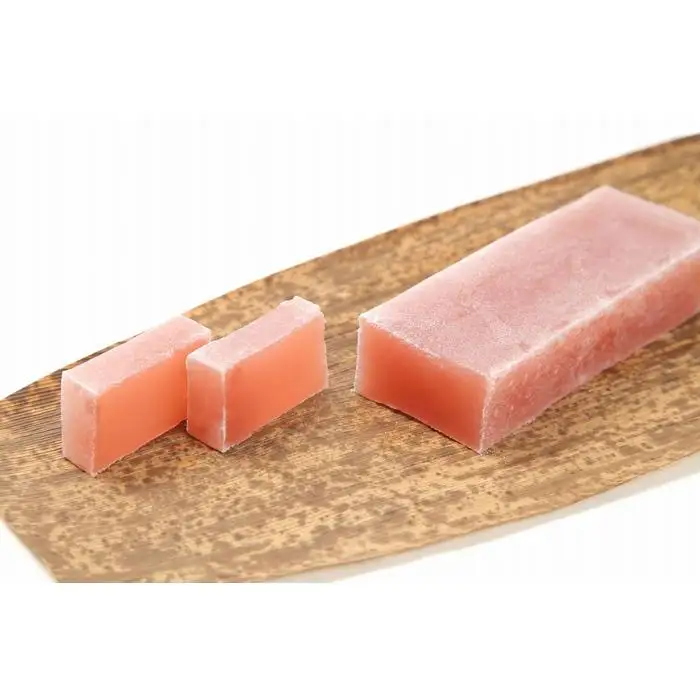 本竹皮包み羊羹　桜羊羹