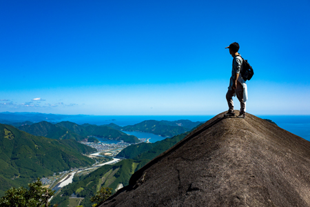 絶景”象の背”へ！ガイドが案内する便石山【EE09】