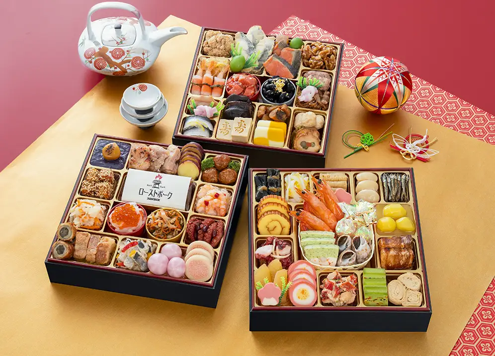 千賀屋謹製 2027年 迎春おせち料理「おもてなし」和風三段重 4〜5人前 全58品  三段重 冷蔵 和風 年内配送 おせち おせち 三段重 厳選食材使用 冷蔵 解凍不要 冷蔵お届け 冷蔵配送 家族団欒 老舗料亭監修 人気 グルメ 食品 年内お届け 年内配送 12月30日配送 12月31日配送 指定日配送 正月 新年 ボリューム満点 017-005