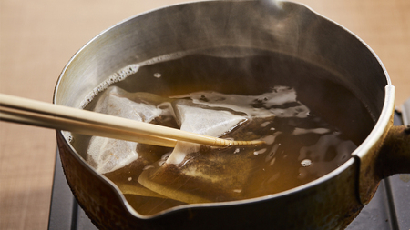UMAMI だしパック（2袋） 炊き込みご飯の素（2合用×1袋） 白だし だしパックセット 010S116