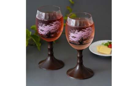 有田焼 冷感マジック ワイングラス (満開桜) 2個セット【東洋セラミックス】食器 グラス ワイングラス ペア セット 桜 さくら 華やか ギフト A18-159