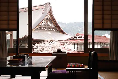 文化財の宿　八ツ三館　季節の会席を楽しむ１泊２食ペア宿泊券【清華の間】［L0016pi］