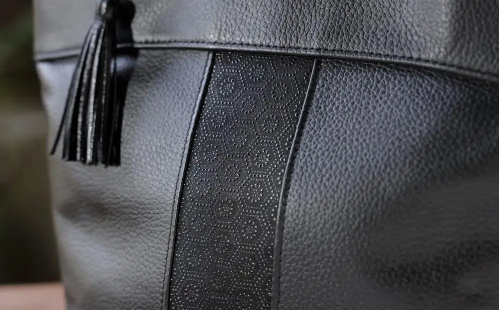 【ラジルマ】市田ひろみ　印伝使い牛革手提げバッグ