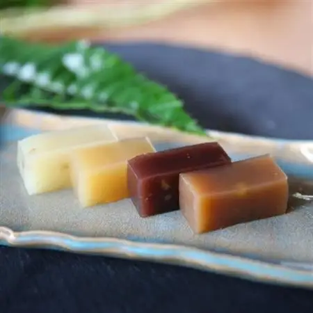 【食べ比べ】「純栗」「あずき」「ざら茶」「そば茶」羊羹〈ミニ〉4本セット【1325162】
