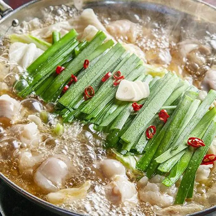 ウエスト博多もつ鍋（醤油味） | 福岡県 福岡市 福岡 九州 博多 返礼品 お取り寄せグルメ 取り寄せ グルメ 食品 お取り寄せ もつ鍋 モツ鍋 もつなべ 博多もつ鍋 鍋セット もつ鍋セット もつ モツ 牛モツ ご当地グルメ セット ご当地 お鍋セット