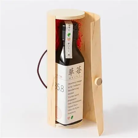 完熟苺の果実酢・華いちご　　140g瓶入り　白樺ロールケース【1325776】