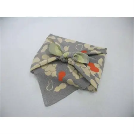 正絹縮緬友禅風呂敷 瓢箪 (グレー) 約45cm×47cm_雑貨   _【1320374】