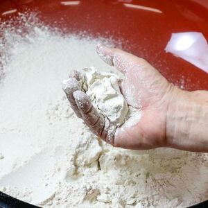 【茨城県共通返礼品／桜川市】【常陸秋そば】そば打ちチャレンジセット(手打ちそば入門テキスト付)｜そば そば粉 常陸秋そば 茨城県共通返礼品 桜川市 そばセット 蕎麦打ち 年越しそば 茨城県 行方市(DX-30)