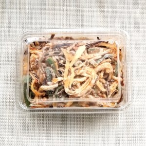 とらふぐ皮キムチ珍味 中間市老舗辻鮮魚店【001-0097】フグ 河豚 おつまみ おかず 一品 晩酌 家飲み お酒のお供 コラーゲン 長期保存 冷凍 山クラゲ キクラゲ 送料無料 ふるさと納税 惣菜