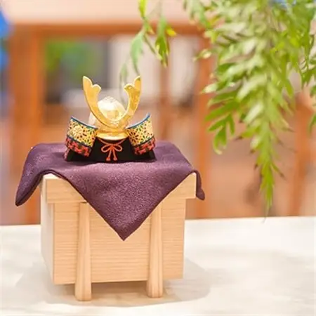 奈良一刀彫 小兜 金_装飾品・工芸品     雑貨・日用品  家具・インテリア _【1089248】