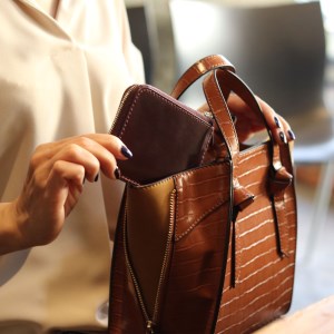 ミニ財布[イタリア産高級レザー]コードバン使用 (全4色)(カラー：ボルドー)_0034-007-T03-2