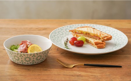 【波佐見焼】センティアカレイド （エメラルド・イエロー） 20cm プレート・浅型ボウル 4点セット 食器 皿 【西山】【NISHIYAMAJAPAN】 [CB121]  波佐見焼