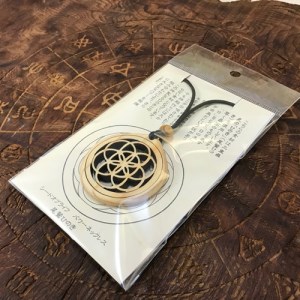 シードオブライフ　パワーネックレス　三重県産　ひのき製　紐の色　赤（エンジ）／KOSHIKARI　ふるさと納税　アクセサリー　大紀ブランド　三重県　大紀町