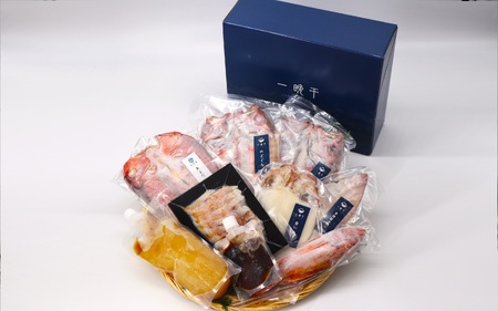 【定期便】山陰浜田港あけぼの丸が贈る高級干物四季の味 極（年6回奇数月） 定期便 6回 魚介類 魚貝類 ノドグロ 干物 干もの 一夜干し 干物セット 【146_2030】