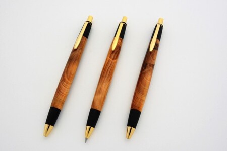 屋久島産【天然ヒノキ】ボールペン（0.7mm）１本〈 ヒノキ 文房具 ボールペン 〉