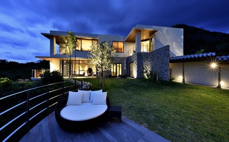 ルカナモトブ　一日一組限定一棟貸切リゾート　（1泊2日食事なし）