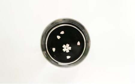 グラス 桜（貝入）黒 酒器 工芸品 ガラス 高岡漆器 あわび貝 漆 螺鈿ガラス 持ちやすく シンプル 神秘的 輝き きれい おしゃれ 輝く 水面  FAD-0998