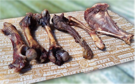 【全3回定期便】＜大型犬用＞スモーキーな香りが食欲そそる！天然いのしし骨ガム500g 総計1.5kg（大腿骨または脛骨） 吉野ヶ里町/まちづくり会株式会社[FBK050]