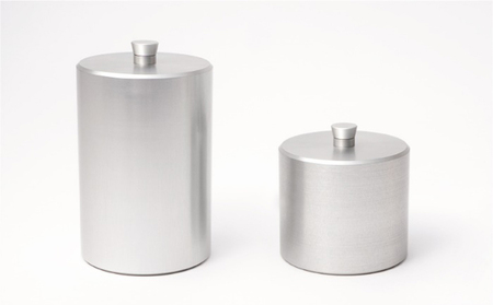 茶筒 キャニスター canister-S half 白 密閉容器 アルマイト加工商品 日本製 キッチン用品 キッチングッズ 職人 技巧 開閉 和風 洋風 お茶 茶葉 お茶っぱ コーヒー 豆 粉 収納 ホワイト シンプル 少量 