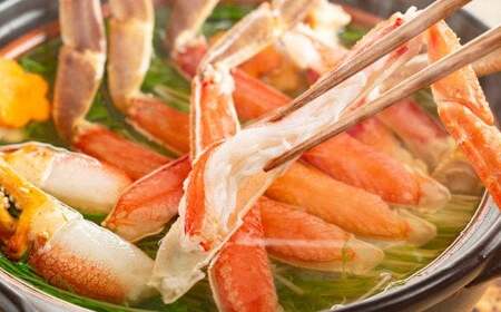 12-335 手間なし！極上生ずわいがにセット約900g(カット済み)
