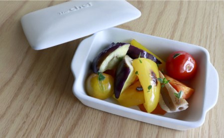 【美濃焼】The chef ベイクパンミニ＆焼杉プレート 2セット 計4点【株式会社ロロ】耐熱陶器 グリル調理 食器 耐熱 楽ちん 時短 日本製 波型 フラット グラタン皿 陶板 魚焼きグリル レシピつき グリル皿 グリル 蓋付き アウトドア BBQ  蒸し物 蒸し器 スチーマー[MBZ028]