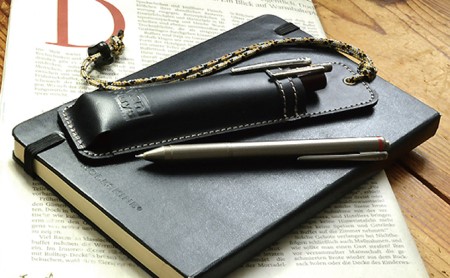 バッグに吊るすペンホルダー　バンナイズ 本革 ヌメ革 ペン 吊るし キャリング ファッション小物 ファッション 