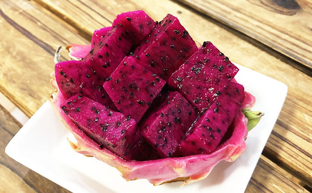 【2026年発送】本永さんの久米島産ドラゴンフルーツ 赤6～9玉（2.3kg以上） ドラゴンフルーツ 果物