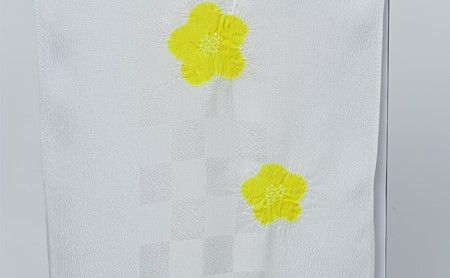 帯揚げ　白地に黄色　絞り　輪出し　リンダシ　帯上げ　着物に 和装 小物 パーティー 誕生日会 周年 初釜 お茶会 入園 卒園 入学 卒業 結婚式 式典 セレモニー 篠原縫製