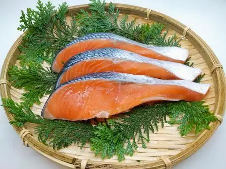 漁師の手作り！ 甘塩鮭 切り身 約1.5kg 甘塩仕上げ 小分け
