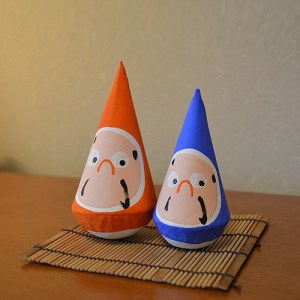 郷土伝統民芸品「三角だるま」赤青ペアセット（三号）手作り 置物 伝統 贈答 ギフト 新潟県 阿賀野市 父の日 1J01009