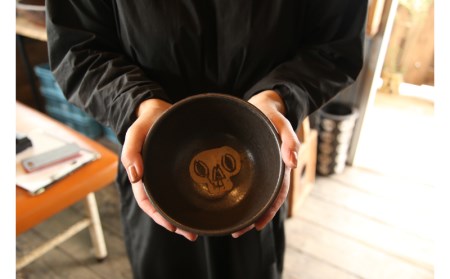 工房十鶴　ドクロ　深皿　14cm ボウル 工房十鶴】カフェオレボウル（ドクロ×リボンと蝶ネクタイ）とコーヒー